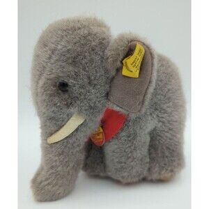 Steiff Jumbo Elephant Made in Austria w/Ear button & Tags 1450/12